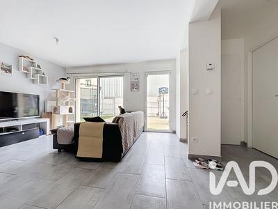 Maison - 83 m² - 5 pièces