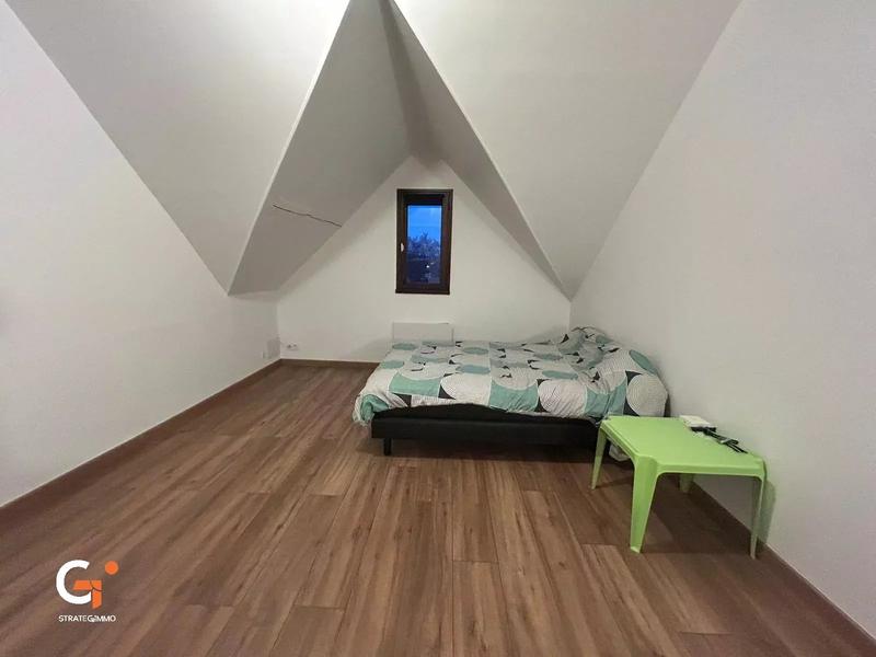 Maison - 125 m² - 12 pièces