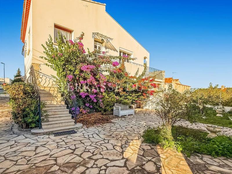 Maison - 192 m² - 7 pièces