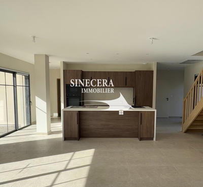 Maison - 172 m² - 6 pièces