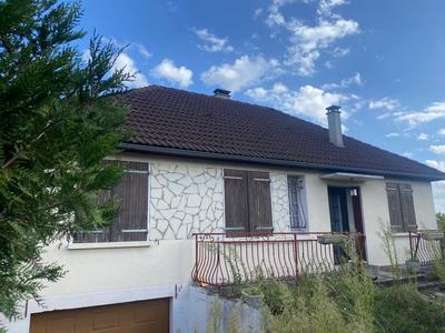 Maison traditionnelle - 79 m² - 4 pièces