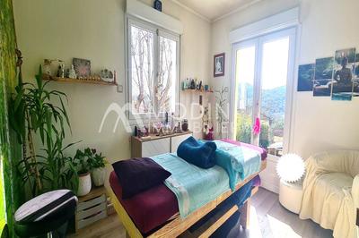 Maison - 180 m² - 7 pièces