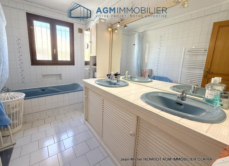 Villa - 159 m² - 6 pièces