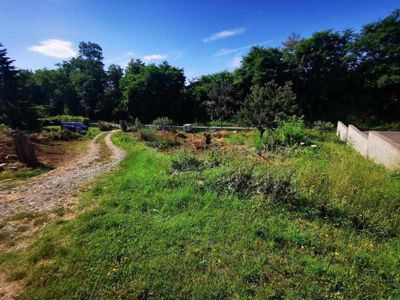 Terrain constructible - 742 m²