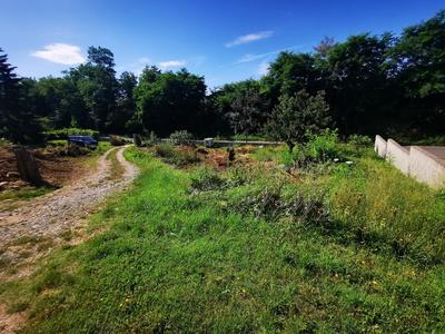 Terrain constructible - 742 m²