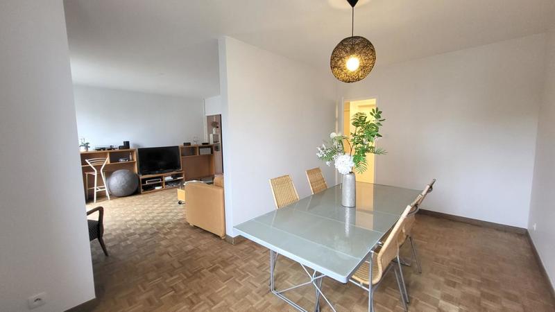 Appartement - 90 m² - 5 pièces
