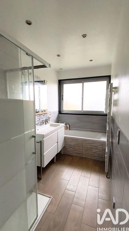 Maison - 93 m² - 4 pièces