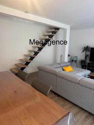 Maison jumelée - 105 m² - 4 pièces