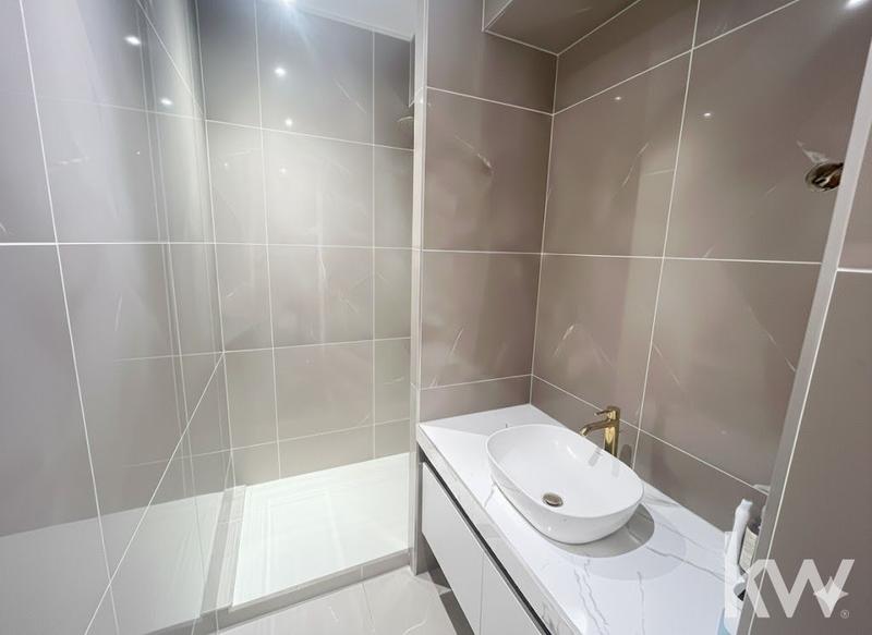 Appartement - 80 m² - 5 pièces