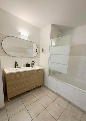 Appartement - 81 m² - 3 pièces