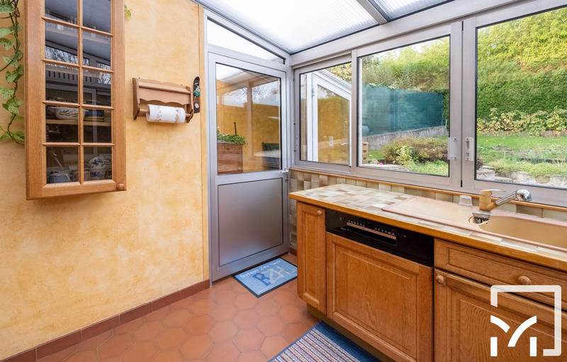 Maison - 98 m² - 6 pièces