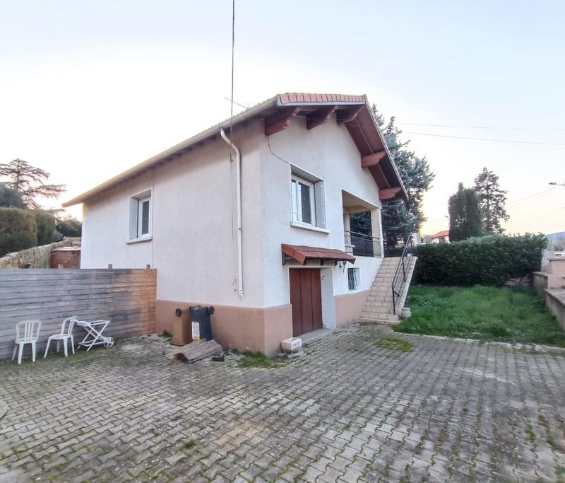 Maison - 74 m² - 4 pièces
