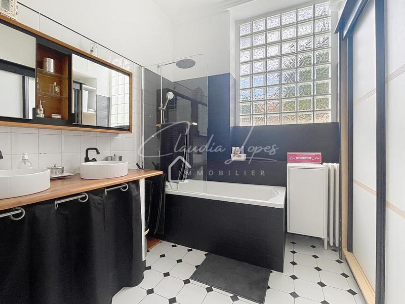 Appartement - 132 m² - 5 pièces