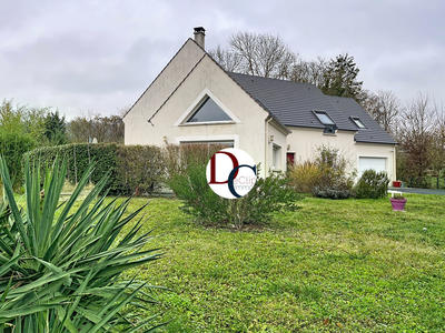 Maison - 210 m² - 6 pièces