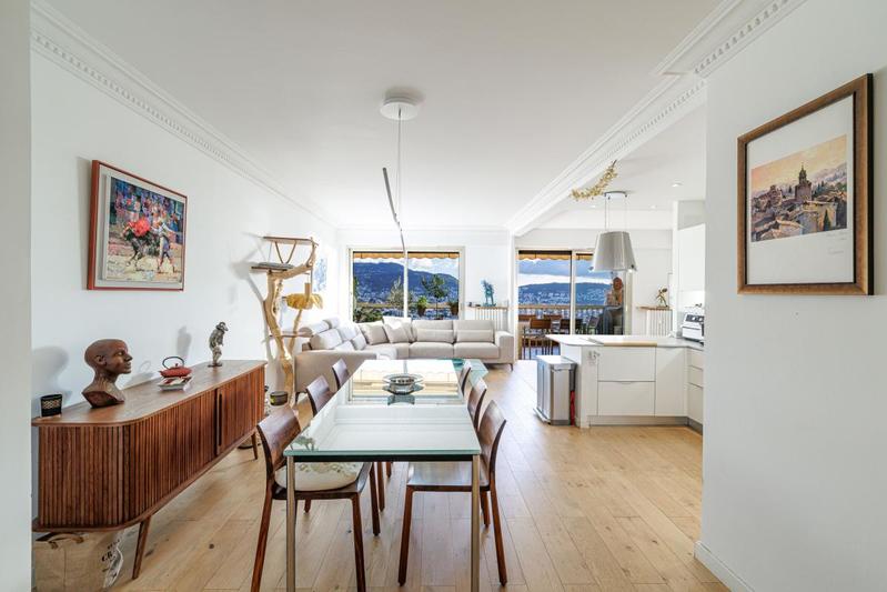 Appartement - 94 m² - 3 pièces