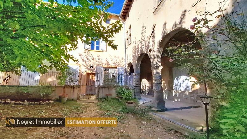 Appartement - 92 m² - 4 pièces