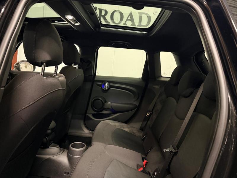 Mini Cooper 1.5 136ch 5 portes / Toit Ouvrant