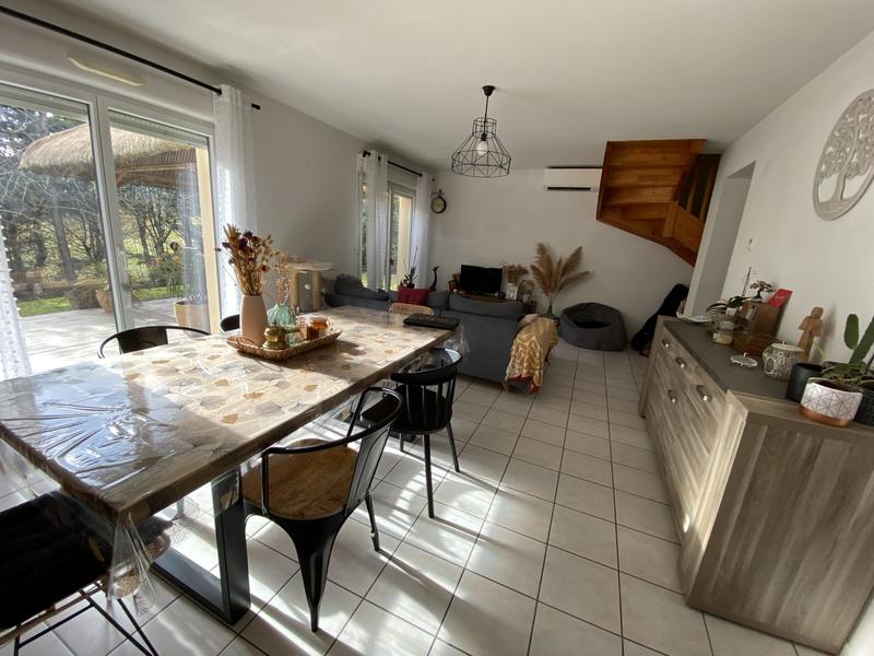 Maison traditionnelle - 89 m² - 4 pièces