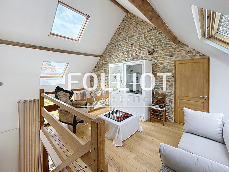 Maison - 189 m² - 6 pièces