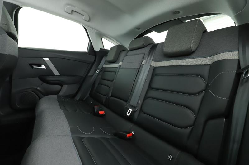 Citroën C4 1.2 PureTech Shine Eat8 131 ch