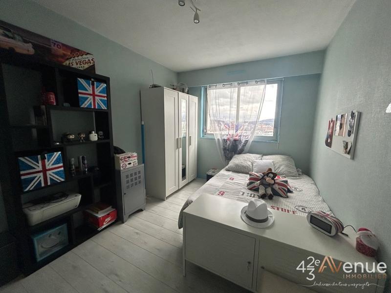 Appartement - 87 m² - 4 pièces