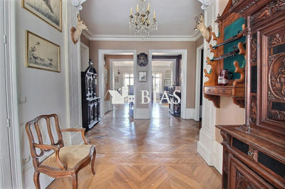 Appartement - 165 m² - 5 pièces