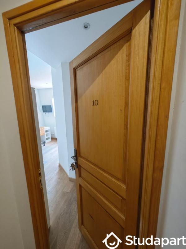 Chambre - 15 m² - 1 pièce