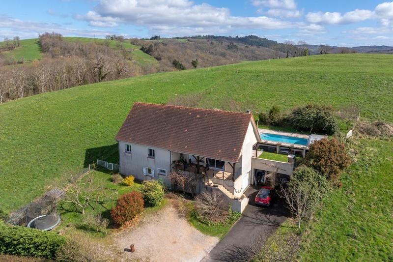 Maison - 170 m² - 7 pièces