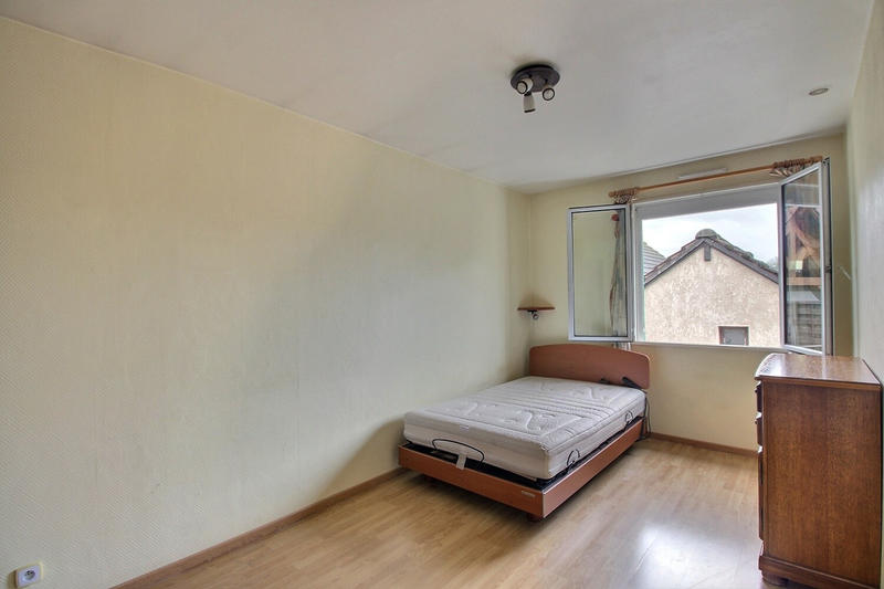 Villa - 99 m² - 6 pièces