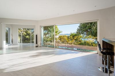 Propriété - 400 m² - 8 pièces