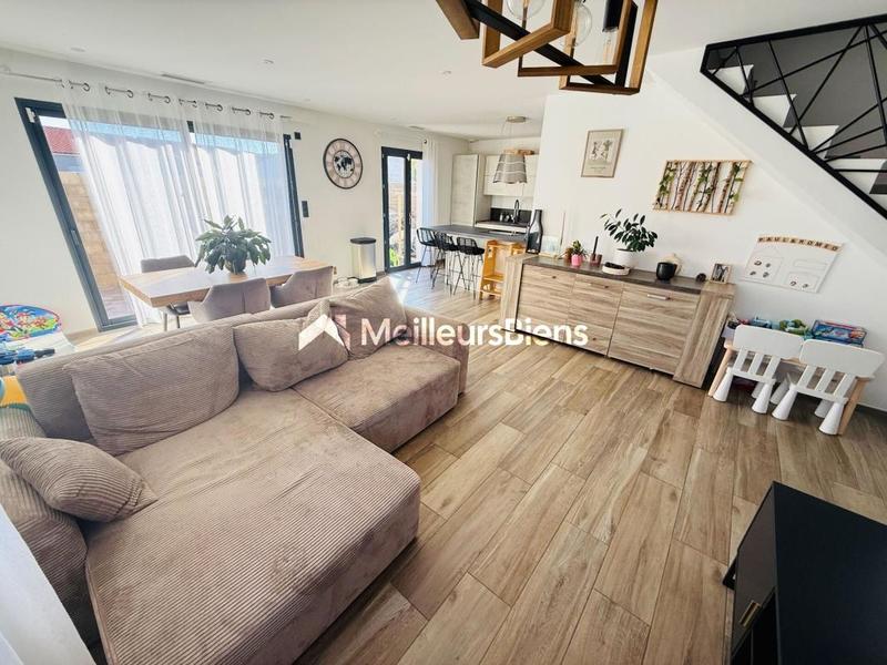 Villa - 90 m² - 4 pièces