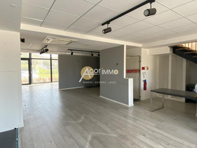 Local commercial - 180 m²
