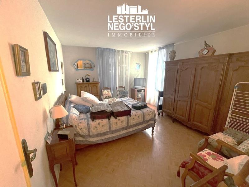 Appartement - 75 m² - 3 pièces