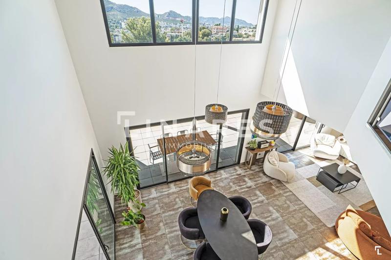 Maison - 192 m² - 7 pièces