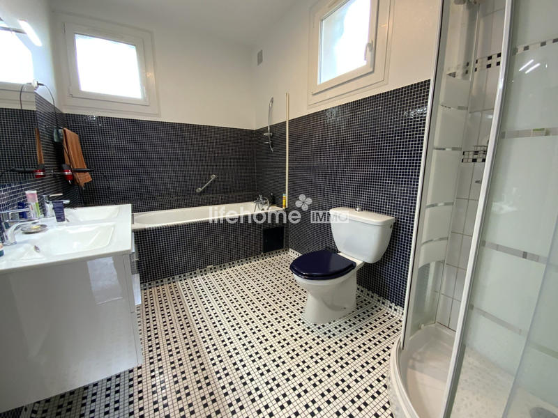 Maison - 180 m² - 6 pièces