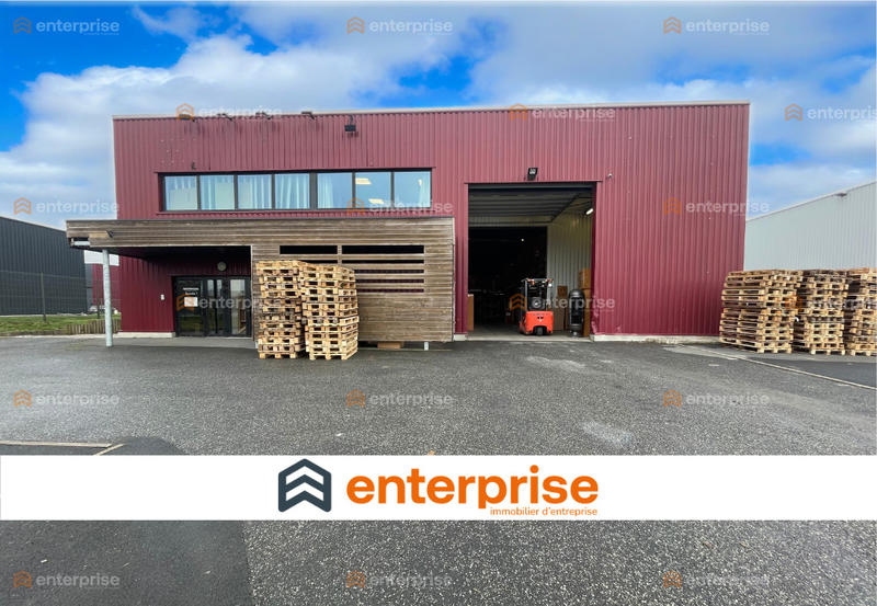 Local d'activité / Entrepôt - 1 080 m²