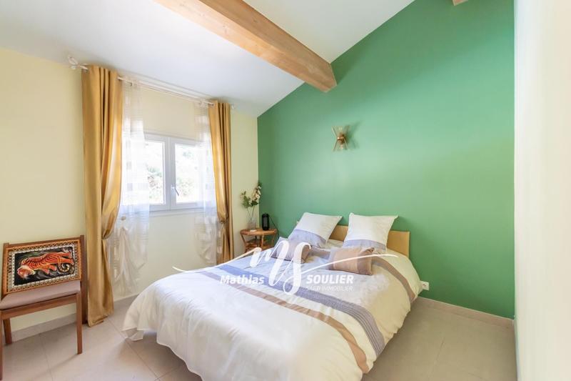 Villa - 260 m² - 9 pièces