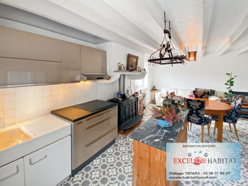 Maison en pierre - 90 m² - 5 pièces