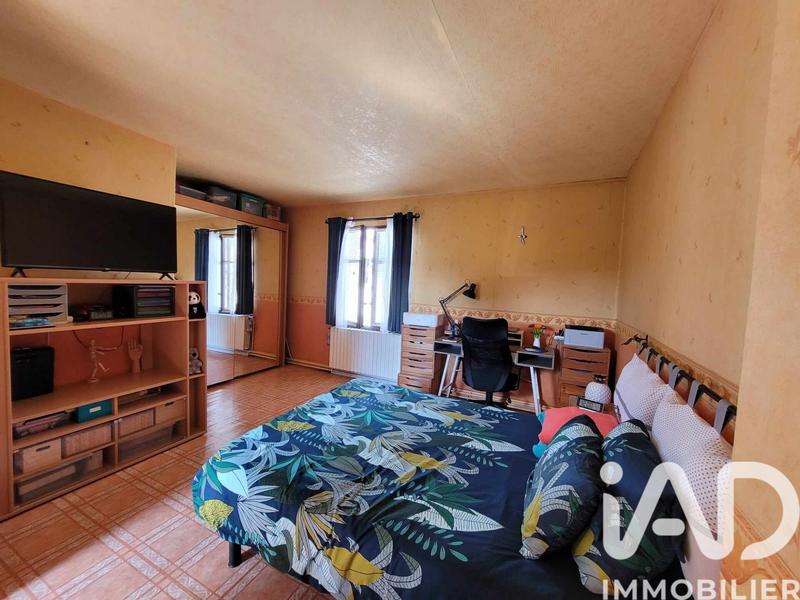Maison - 99 m² - 5 pièces