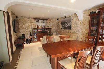 Maison - 147 m² - 7 pièces