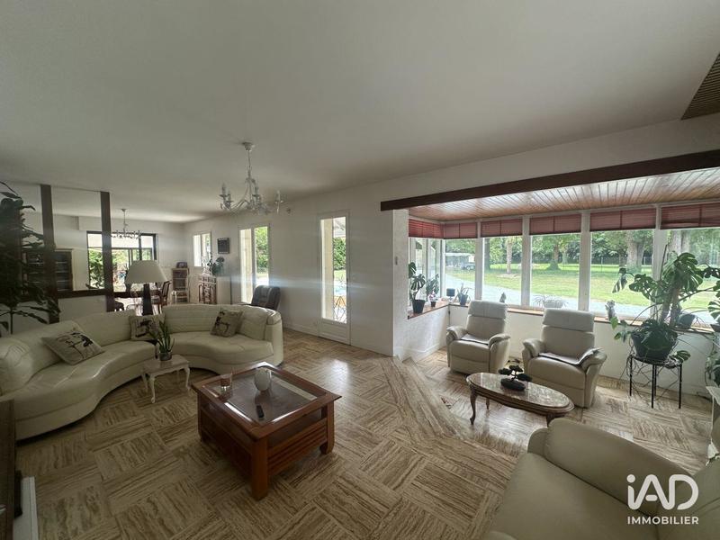 Maison - 270 m² - 7 pièces