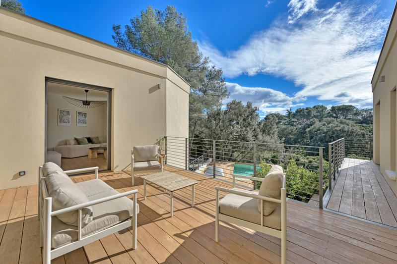 Villa - 167 m² - 6 pièces