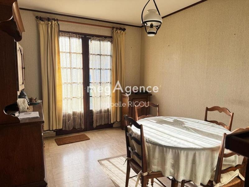 Maison traditionnelle - 134 m² - 5 pièces