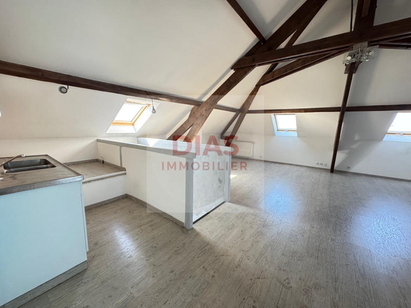 Maison - 245 m² - 1 pièce