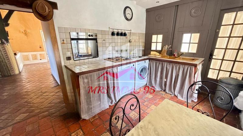 Demeure - 220 m² - 8 pièces