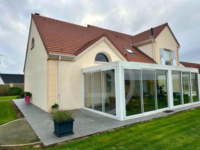 Maison - 196 m² - 7 pièces
