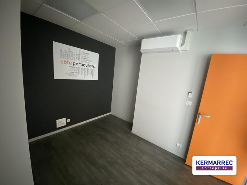 Local commercial - 106 m² - 6 pièces