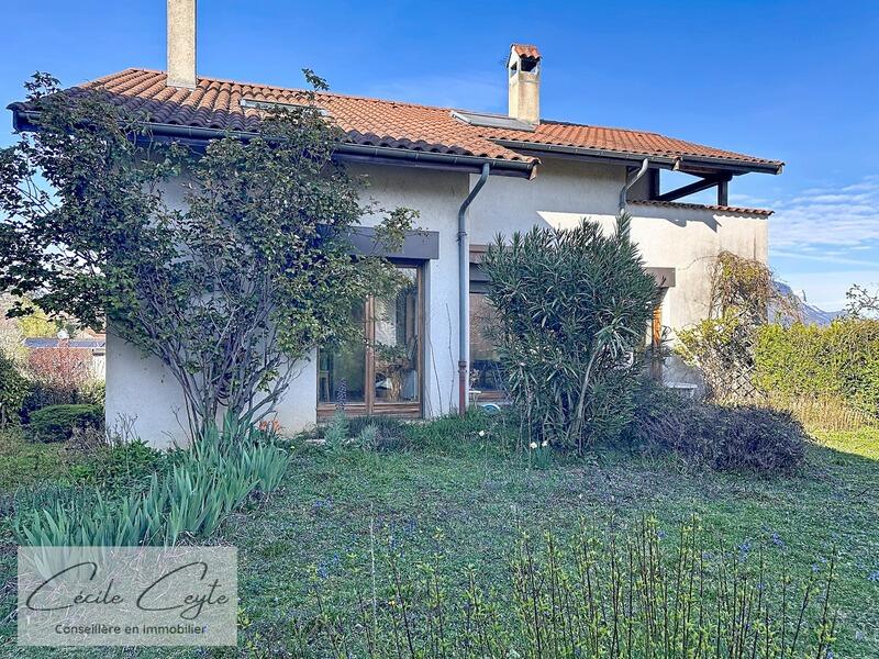 Maison - 141 m² - 5 pièces