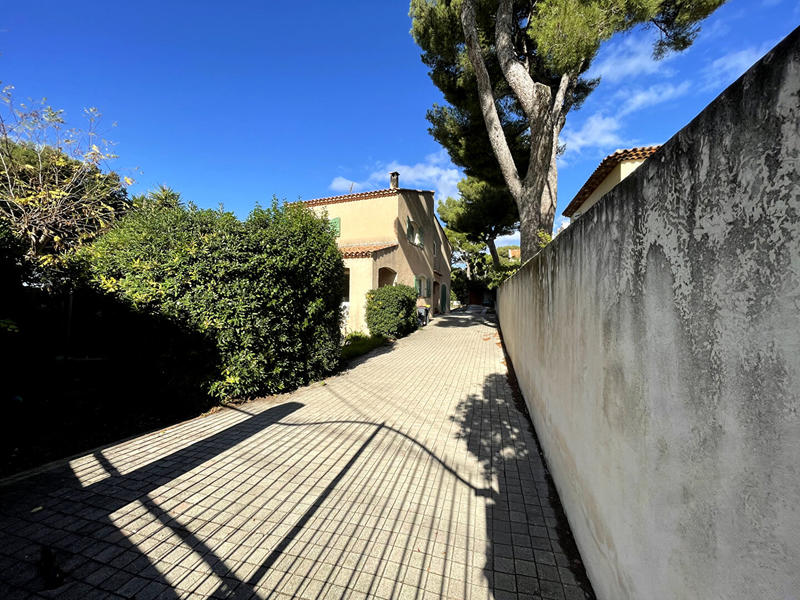 Maison - 162 m² - 6 pièces