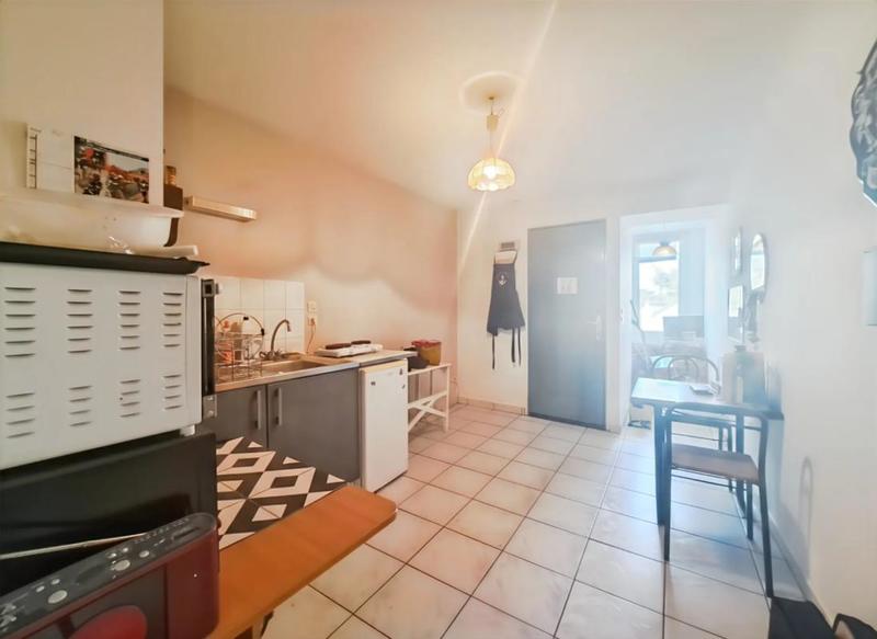 Appartement - 65 m² - 5 pièces